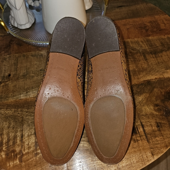VIONIC 'Willa Boa' Brown Reptile Print Slipons, Size 8 EXCELLENT Pre-owned - Picture 5 of 5